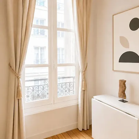 Louvre - Premium Apartment For 4-3